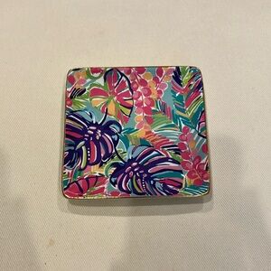 Lilly Pulitzer trinket tray. So cute and in excellent condition!